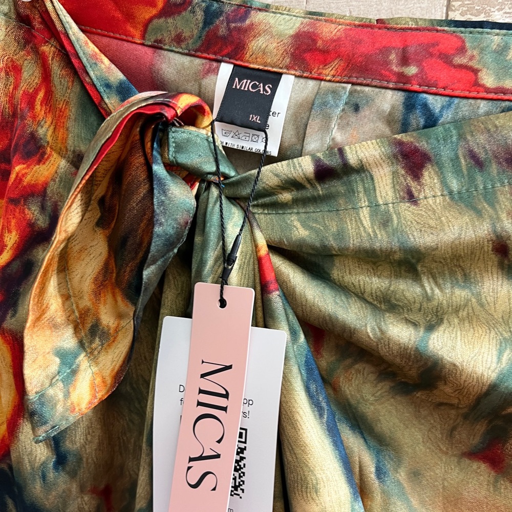 Micas Plus Size Abstract Print Satin Tie Front Skirt - Picture 14 of 15